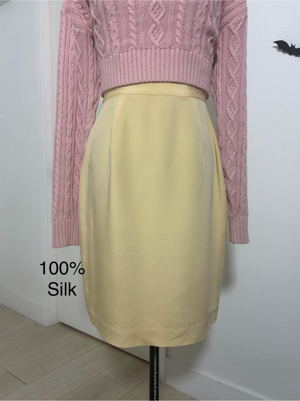 Geoffrey Alexander Yellow 100% Silk Pencil Skirt Size 8
